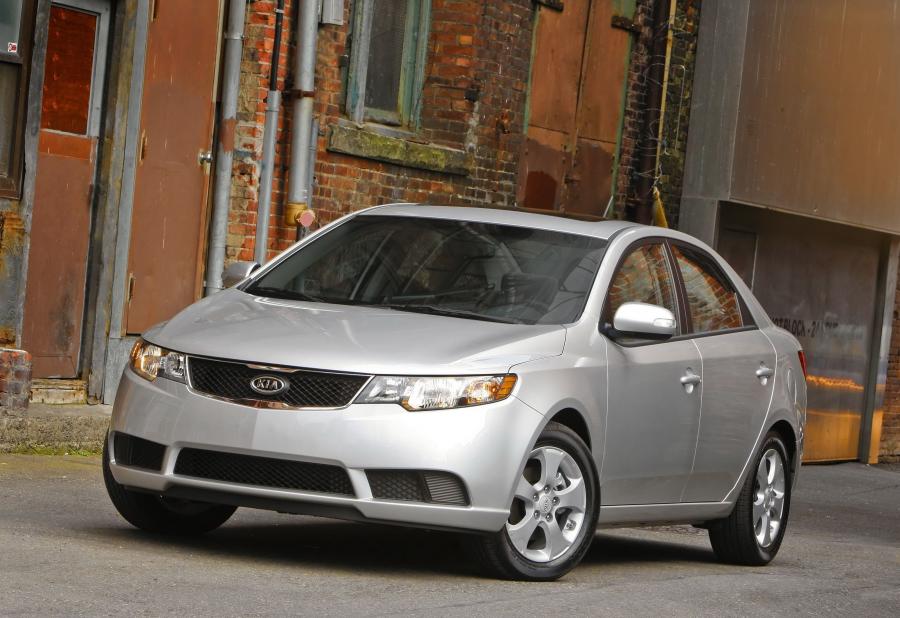  Kia Forte 2009 года  (фото 93 из 128)